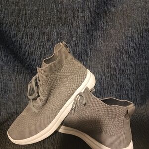 Clarks Gray Women's Sneakers